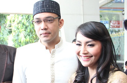 Sandy Tumiwa Pamit ke Tessa Kaunang Jelang Berangkat Umroh