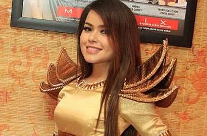 Siti Liza Siapkan Kostum Akhir Tahun Spektakuler
