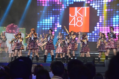 Rayakan 3 Tahun Debut JKT48, Melody Menangis