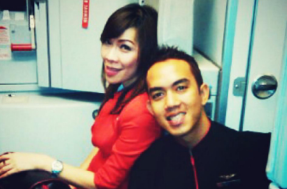 Pesan Mengharukan Penuh Cinta Pramugara AirAsia Kepada Istri