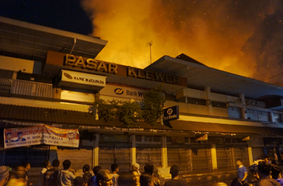 Pembangunan Kembali Pasar Klewer Makan Waktu 1 Tahun