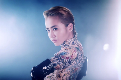 'Gentlewoman' Jolin Tsai Angkat Isu Homoseksualitas