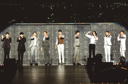 Super Junior Ucapkan Selamat Tahun Baru