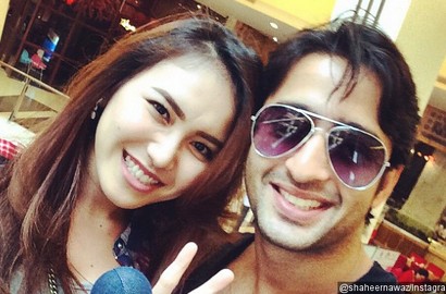 Ayu Ting Ting Jelaskan Status Hubungannya dengan Shaheer Sheikh