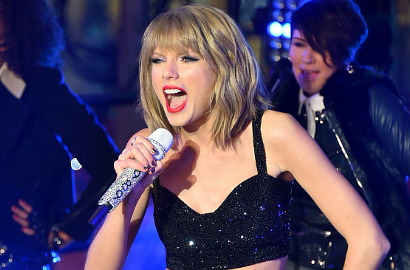 Kirim Kado Natal, Taylor Swift Bikin Para Fans Histeris