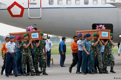 Khawatir Membusuk, Basarnas Segera Kirim Jenazah AirAsia ke Surabaya