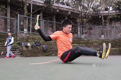 Wah, Murid Tiongkok Bisa Main Skipping Pakai Pantat