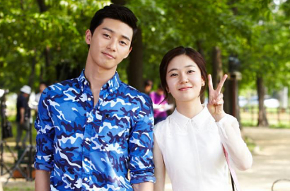 Agensi Bantah Baek Jin Hee dan Park Seo Joon Pacaran