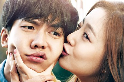Lee Seung Gi Cemberut, Moon Chae Won Santai di Poster 'Today's Love'