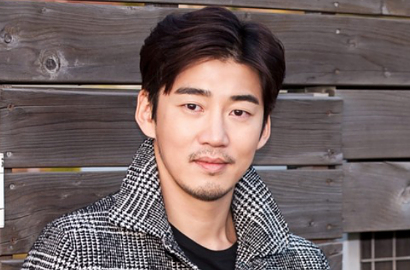 Yoon Kye Sang Siap Perankan Pria Patah Hati di 'Dramatic Night'