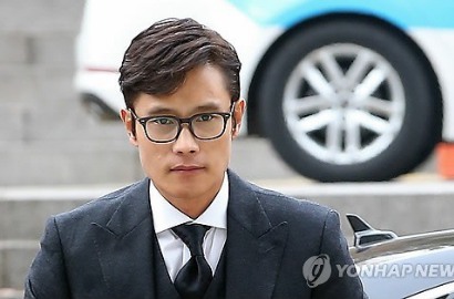 Teman Sekamar Ungkap Lee Byung Hun Senang di Apartemen Lee Jiyeon