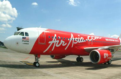 Ekor Pesawat AirAsia QZ8501 Sudah Berhasil Diangkat