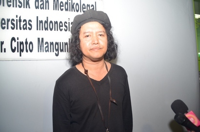 Duka Mendalam Andrea Hirata Meninggalnya Mahar 'Laskar Pelangi'