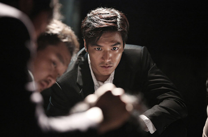 Maskulinnya Lee Min Ho dan Kim Rae Won di Poster ke-3 'Gangnam 1970'