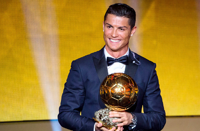 Kembali Sabet Gelar Ballon d'Or, Cristiano Ronaldo Ingin Samai Lionel Messi