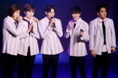 Fans Yang Dipeluk Member B1A4 Terancam Dipenjara 6 Bulan