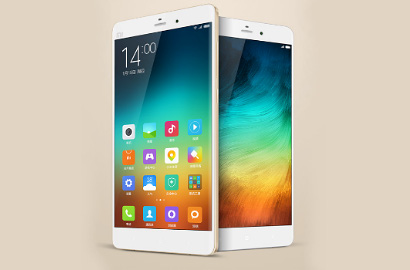 Kuatnya Gorilla Glass Xiaomi Tahan Dihantam Bola Besi