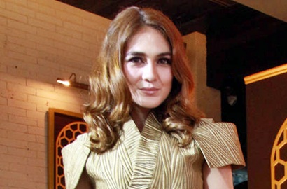 Luna Maya Sering Manjakan Diri Saat Liburan