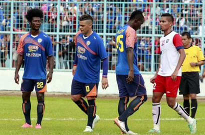 Arema Bungkam Mitra Kukar di Laga Pertama ISL 2015