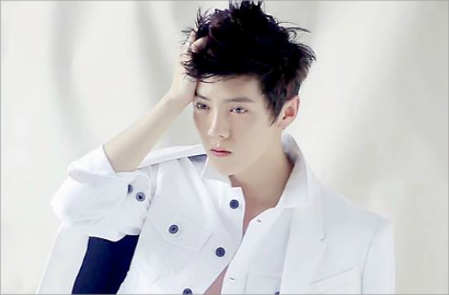 Luhan Belajar Dance Seksi Untuk Main di Film '12 Golden Ducks'