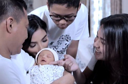 Wow, 'Rambut' Bayi Ashanty Mendadak Tumbuh Lebat