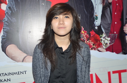 Dera 'Idol' Terpaksa Jadi Feminim Demi 'Cerita Cinta'
