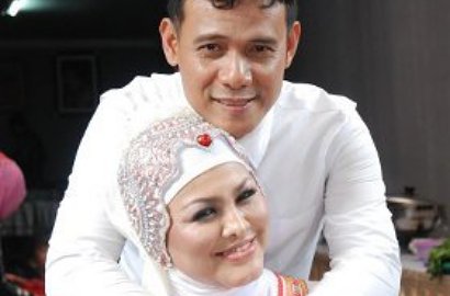 Neneng Anjarwati Sudah Menikah Siri dengan Seorang Dosen?