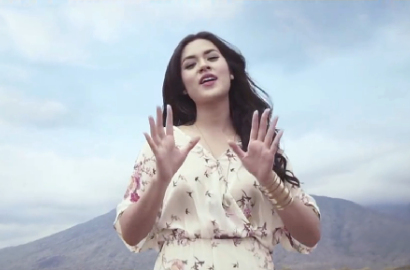 Video Klip 'Jatuh Hati' Raisa Dirilis Via Facebook