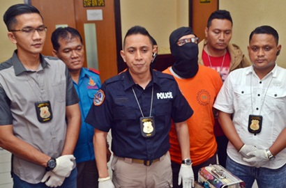Istri Ari Padi Ngaku Tak Tahu Suaminya Pakai Narkoba