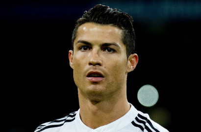 Cristiano Ronaldo Nyamar Jadi Gelandangan dan Kejutkan Fans Madrid