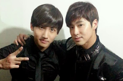 TVXQ Usung 2 Konsep Berbeda di Cover Single Jepang 'Sakuramichi'