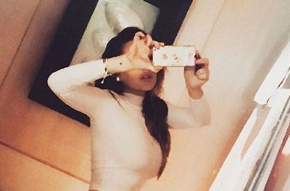 Foto Sensual Lindsay Lohan Ini Dianggap Hasil Editan