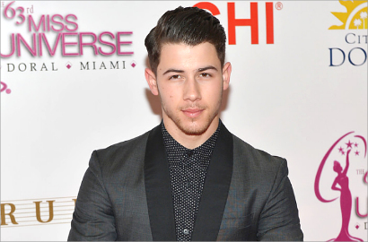 Nick Jonas Akan Ramaikan Miss Universe 2015