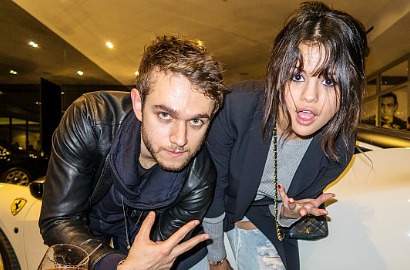 Selena Gomez Pamer Dipeluk Zedd dari Belakang