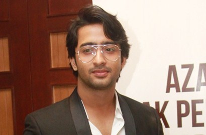 Shaheer Sheikh Tegaskan Tak Punya Akun Facebook