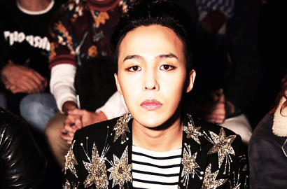 Lagi-Lagi G-Dragon Hadiri Fashion Show di Paris