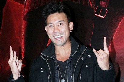 Denny Sumargo Rela Dipukuli Demi Kotak di 'Rock N Love'