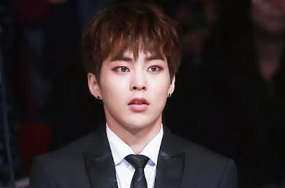 Ini Alasan Xiumin EXO Absen di Gaon Chart K-Pop Awards 2015