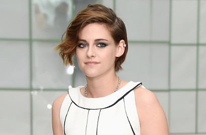 Bintangi 'Clouds of Sils Maria', Kristen Stewart Raih Penghargaan Langka