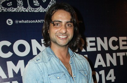 Hebohnya Perayaan Ulang Tahun Rohit Bhardwaj Ke-32