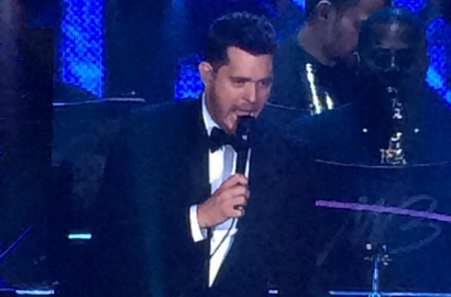 Michael Buble Sukses Bikin Ngakak Fans di Konser Jakarta