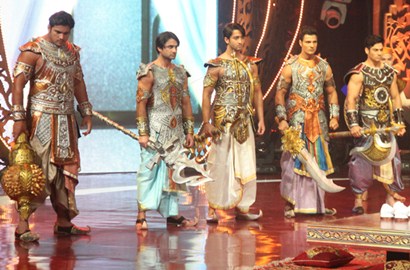 Shaheer Sheikh Cs Juga Akan Bintangi 'Bolly Star Vaganza'?