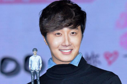 Jung Il Woo Peluk Fans dari Belakang di Fanmeet Beijing