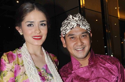 Yasmine Wildblood dan Abi Yapto Masih Tunda Punya Momongan