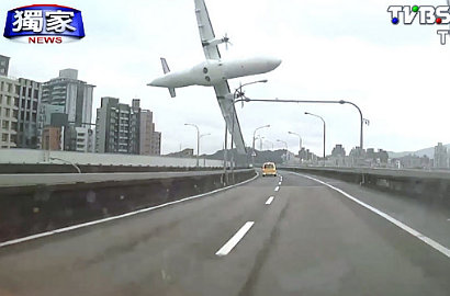 Pilot TransAsia Airways Dianggap Sebagai Pahlawan