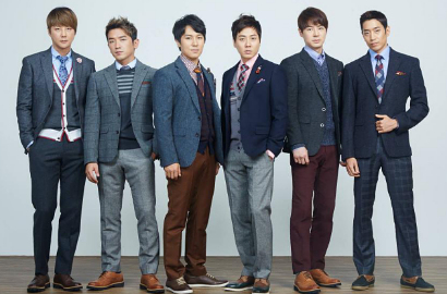 Shinhwa Rilis Poster Konser 'WE' untuk Rayakan Anniversary ke-17