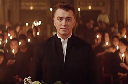 Sam Smith Beberkan Alasan Di Balik Rilisnya MV 'Lay Me Down'