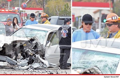 Ayah Kim Kardashian Tabrak Mobil, Satu Orang Tewas