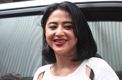 Begini Keakraban Dewi Persik dan Lavanya Bhardwaj 'Mahabharata'