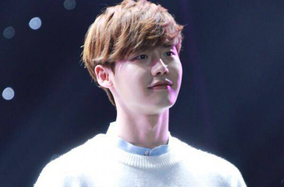 Hore, Lee Jong Suk Sukses Gelar Fanmeeting di Guangzhou